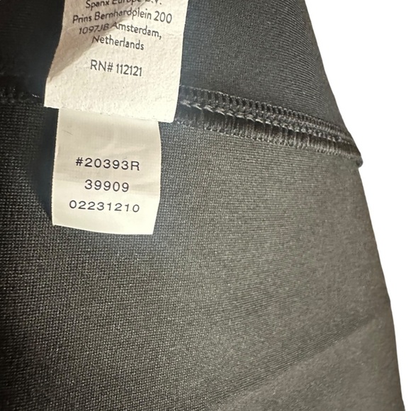 - NEW SPANX Leather-Like Combo Fitted Dress MIDI SIZE LARGE - Picture 6 of 7